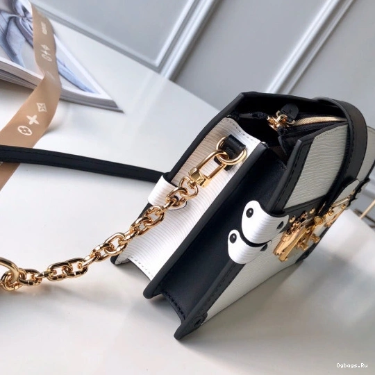 TRUNK Vuitton CHANELUTCH Louis 0425